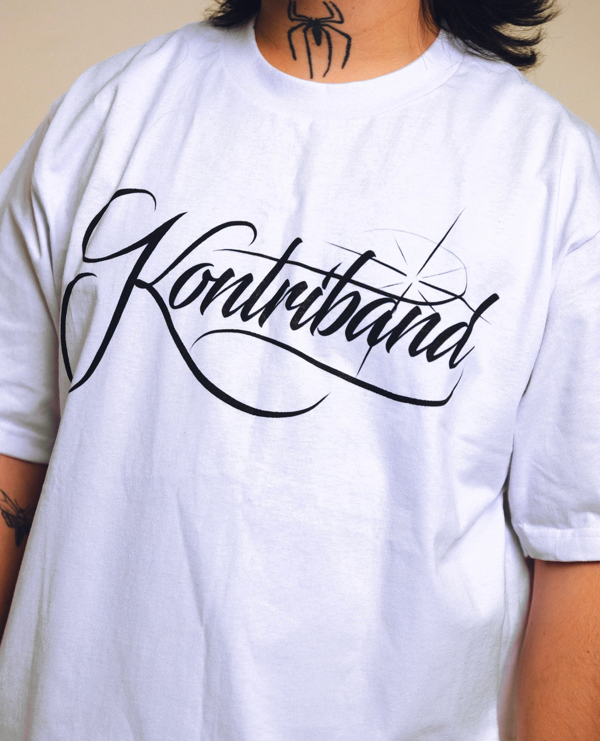 WHITE CURSIVE SCRIPT TEE